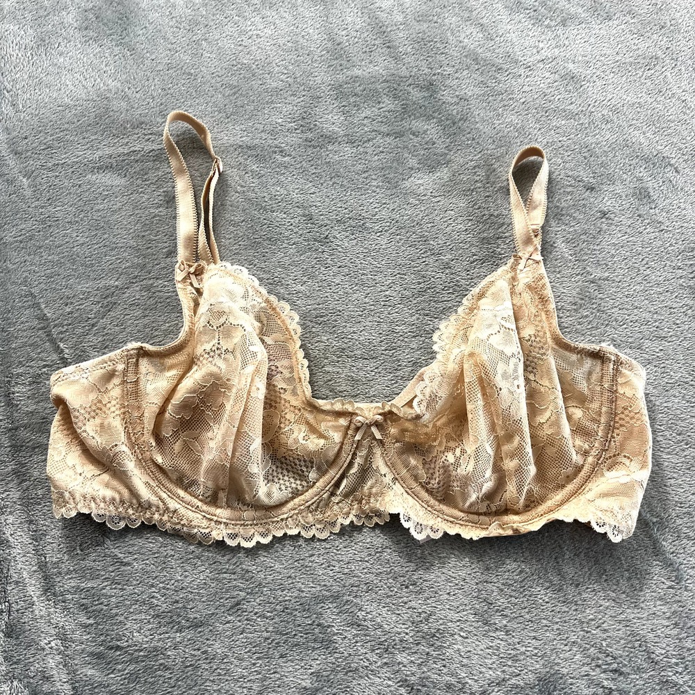 Savage X Fenty Nude Lace Underwire Bra 38C Beige Back Closure NWT